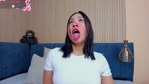 Snapshot of angel__ponce chatting on 09-18-25, 07:27 angel__ponce online show from 09-18-25, 07:27