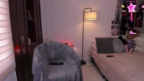 Angel   help me with 100 thumbs up online show from 09-18-25, 09:17