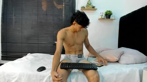 angel_boy0 online show from 05-30-26, 08:50