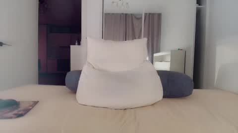 Snapshot of angel_boys chatting on 11-07-25, 12:05 Angel boys online show from 11-07-25, 12:05