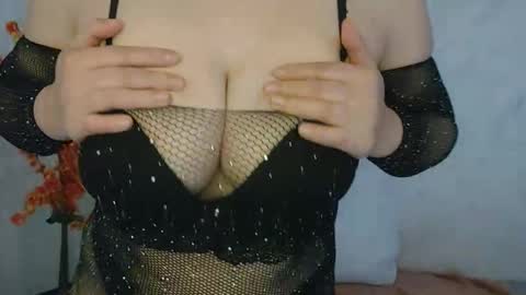 Snapshot of angel_coconut chatting on 10-18-25, 08:26 Angel coco online show from 10-18-25, 08:26