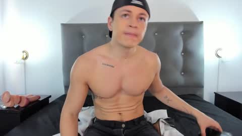 Snapshot of angel_cuervo chatting on 12-11-24, 12:34 Angel Cuervo online show from 12-11-24, 12:34