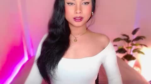 Snapshot of angel_eloaxx chatting on 05-04-26, 07:10 Angel online show from 05-04-26, 07:10