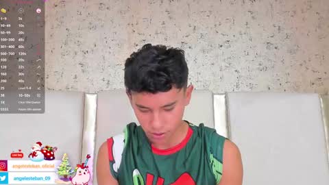 Snapshot of angel_esteban_fx chatting on 12-29-24, 06:45 ngel Esteban online show from 12-29-24, 06:45