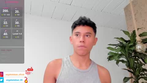 Snapshot of angel_esteban_fx chatting on 01-31-25, 07:07 ngel Esteban online show from 01-31-25, 07:07