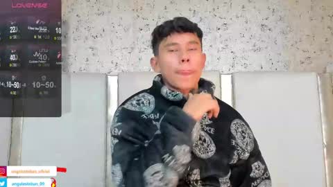 Snapshot of angel_esteban_fx chatting on 02-13-25, 07:35 ngel Esteban online show from 02-13-25, 07:35