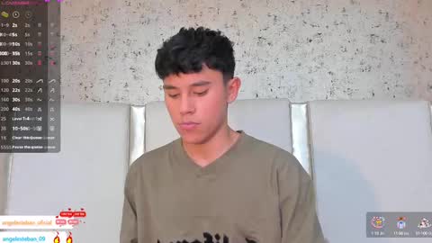 Snapshot of angel_esteban_fx chatting on 02-23-25, 06:49 ngel Esteban online show from 02-23-25, 06:49
