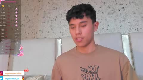 Snapshot of angel_esteban_fx chatting on 02-28-25, 10:09 ngel Esteban online show from 02-28-25, 10:09