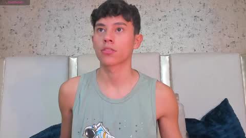 Snapshot of angel_esteban_fx chatting on 03-01-25, 04:26 ngel Esteban online show from 03-01-25, 04:26