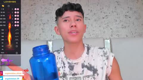 Snapshot of angel_esteban_fx chatting on 03-05-25, 10:00 ngel Esteban online show from 03-05-25, 10:00