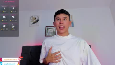 Snapshot of angel_esteban_fx chatting on 10-30-25, 04:14 ngel Esteban online show from 10-30-25, 04:14