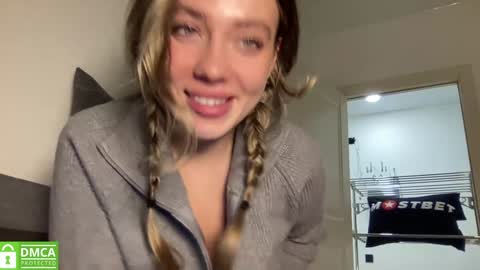 Greetings  Jess online show from 12-23-24, 03:23