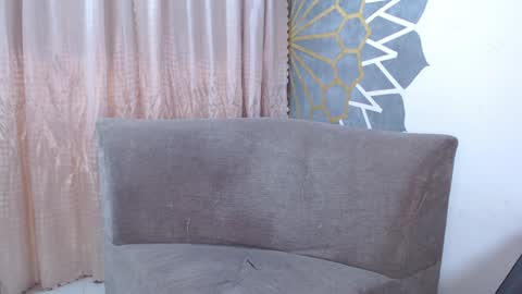 Snapshot of angel_girl10 chatting on 02-04-25, 03:11 Angel Girl online show from 02-04-25, 03:11