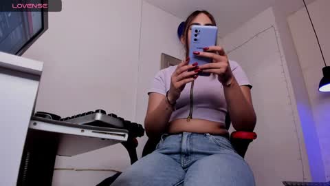 Snapshot of angel_hardy_dl chatting on 01-23-25, 12:09 angel hardy online show from 01-23-25, 12:09