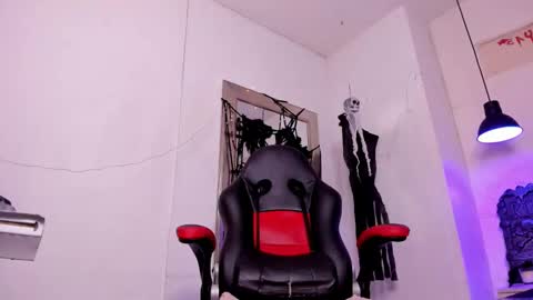 angel hardy online show from 10-31-25, 10:49