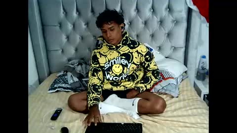 Snapshot of angel_hot_always chatting on 01-09-26, 12:46 angel_hot_always online show from 01-09-26, 12:46