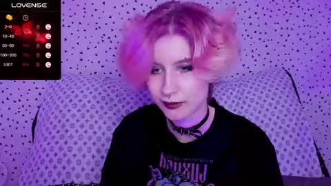 Snapshot of angel_julles chatting on 07-11-26, 10:18 Angel Dust online show from 07-11-26, 10:18