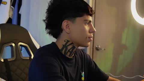 angel_luna0 online show from 05-28-26, 08:44