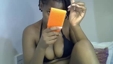 angel_mia5 online show from 05-05-26, 01:30