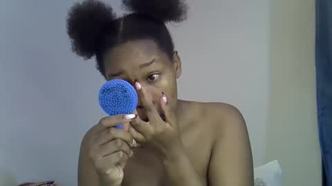 angel_mia5 online show from 05-28-26, 01:36