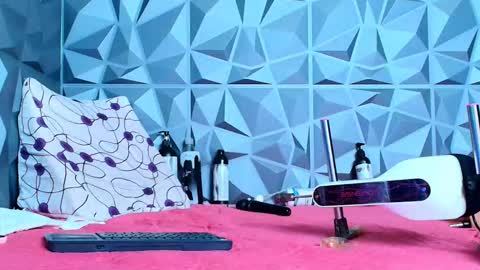 angel red77 online show from 11-28-25, 08:00