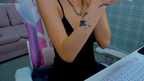 Snapshot of angel_sapphire_ chatting on 12-11-24, 08:15 Angel My schedule GTM2 Mon Tue Wen Thu Fri 0900am-0400pm online show from 12-11-24, 08:15