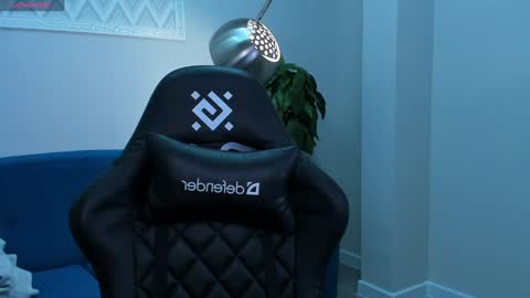 Snapshot of angel_sapphire_ chatting on 12-26-24, 12:05 Angel My schedule GTM2 Mon Tue Wen Thu Fri 0900am-0400pm online show from 12-26-24, 12:05