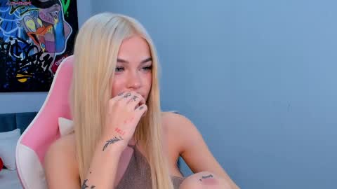 Snapshot of angel_sapphire_ chatting on 03-01-25, 06:11 Angel My schedule GTM2 Mon Tue Wen Thu Fri 0900am-0400pm online show from 03-01-25, 06:11