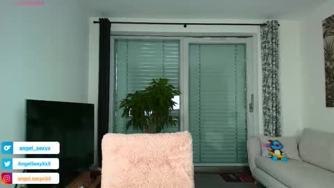 Snapshot of angel_sexyxxx chatting on 12-19-25, 02:13 CALL ME ANGEL online show from 12-19-25, 02:13