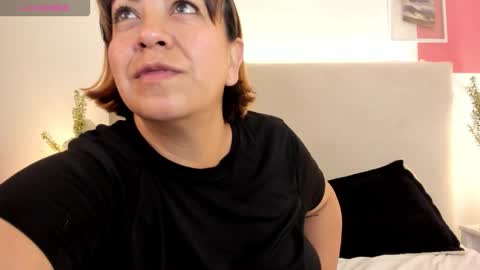 angel_velvet_ online show from 11-17-25, 11:05