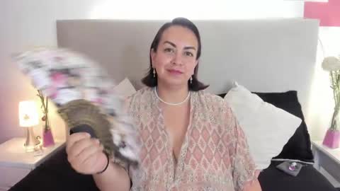 angel_velvet_ online show from 04-01-26, 10:29