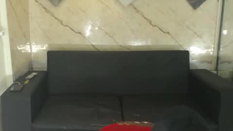 angel_villareal_ online show from 02-15-26, 04:53