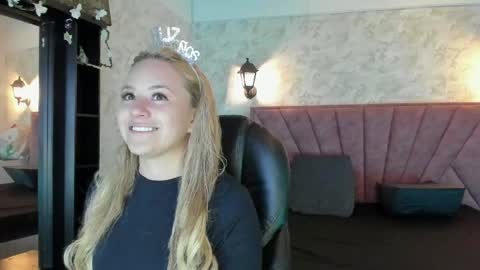 Angel online show from 05-19-26, 10:54