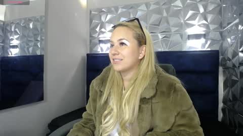 Angel online show from 05-23-26, 11:14
