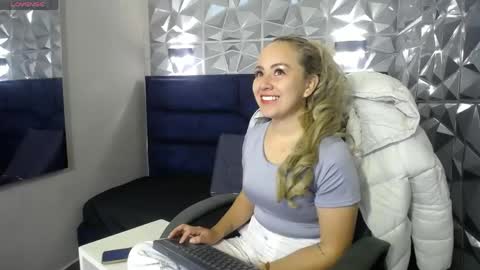 Angel online show from 05-26-26, 12:01