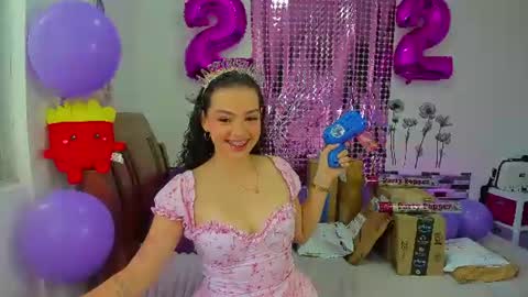 ANGELA  online show from 06-17-26, 01:12