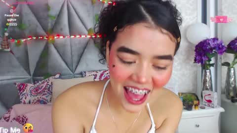 Angela online show from 01-11-25, 12:40