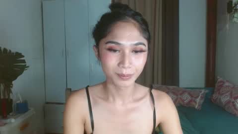 angela online show from 02-28-25, 03:04