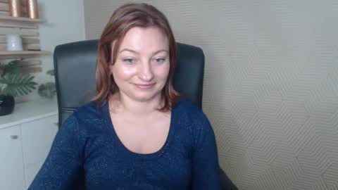 Angela online show from 10-11-25, 07:18