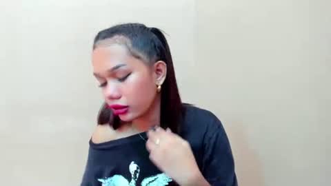 Snapshot of angela_star888 chatting on 11-07-25, 06:24 angela_star888 online show from 11-07-25, 06:24