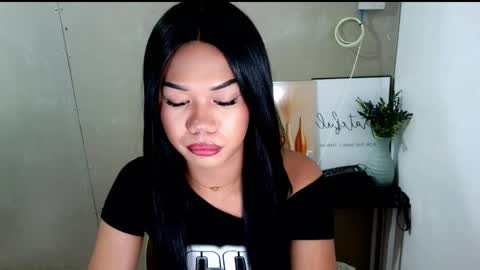 Snapshot of angela_star888 chatting on 05-11-26, 09:23 angela_star888 online show from 05-11-26, 09:23