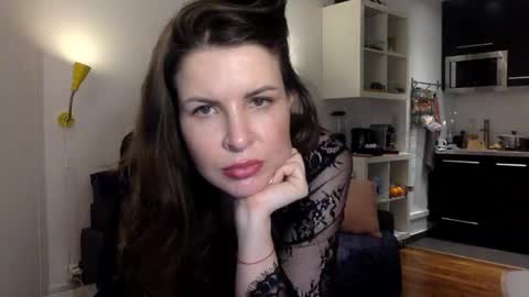 Snapshot of angeladarkk chatting on 12-20-24, 07:39 Angela online show from 12-20-24, 07:39