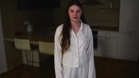 Olivia online show from 12-01-25, 05:12