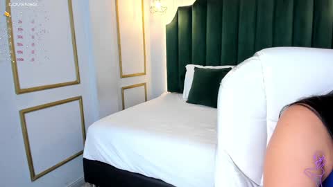 Angela  online show from 01-17-25, 12:10