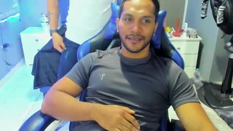 Angel And Cris online show from 09-19-25, 12:28