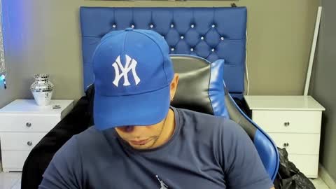 Angel And Cris online show from 09-25-25, 12:09