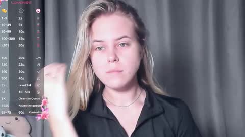 Snapshot of angelanty chatting on 10-26-25, 03:51 Darsi Anty online show from 10-26-25, 03:51