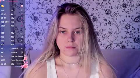 Darsi Anty online show from 12-20-25, 02:24