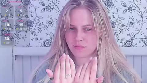 Snapshot of angelanty chatting on 07-15-26, 01:49 Darsi Anty online show from 07-15-26, 01:49