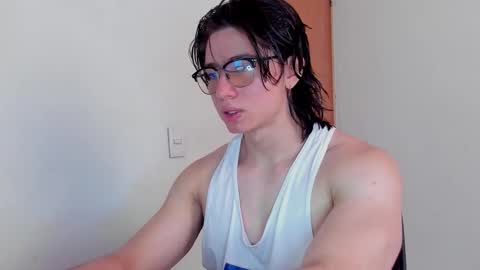 Angel Bennet online show from 11-20-25, 07:13